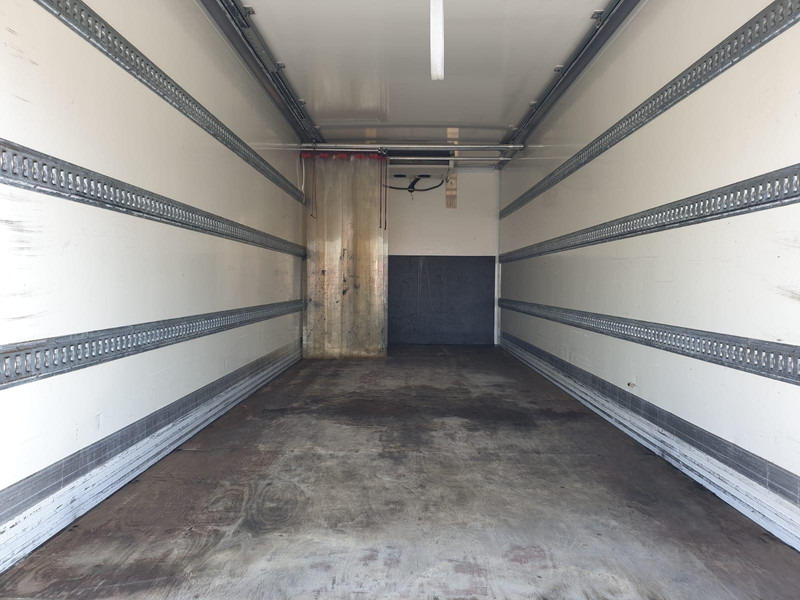 MAN TGL 12.220 - Refrigerator truck: picture 4 MAN TGL 12.220 - Refrigerator truck: picture 4