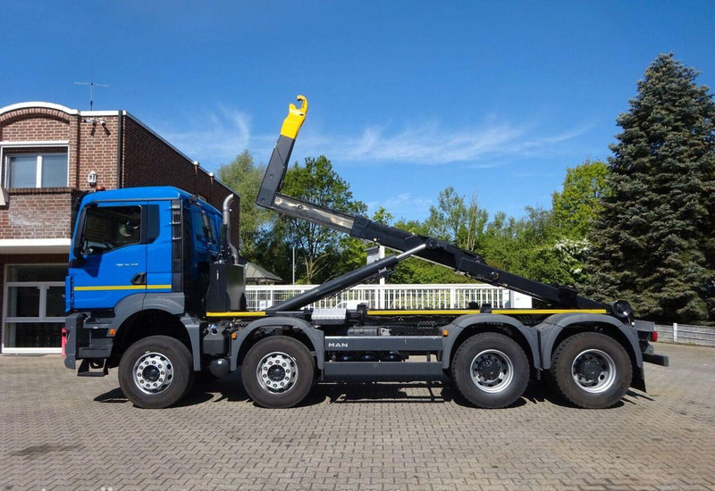 MAN TGS 35.510 Hook lift truck 8x4 - Hook lift truck: picture 4 MAN TGS 35.510 Hook lift truck 8x4 - Hook lift truck: picture 4