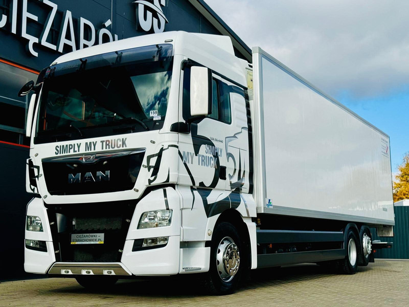 MAN TGX 26.440 // E6 // chłodnia z windą // 22 Epal // sypialka - Refrigerator truck: picture 1 MAN TGX 26.440 // E6 // chłodnia z windą // 22 Epal // sypialka - Refrigerator truck: picture 1