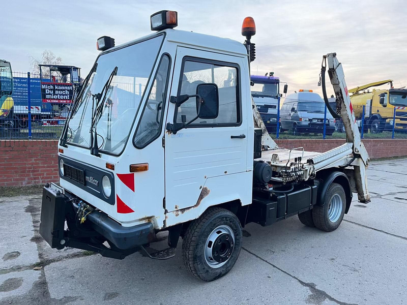 MULTICAR M26 Profi Line - Skip loader truck - Skip loader truck: picture 1 MULTICAR M26 Profi Line - Skip loader truck - Skip loader truck: picture 1