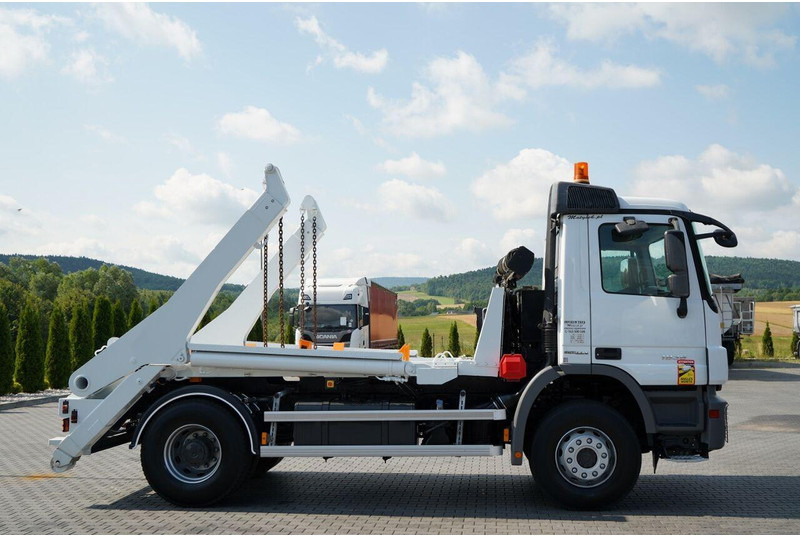 Mercedes-Benz ACTROS 1836 / 4X2 / BRAMOWIEC / PALFINGER M12T / EURO 6 / SPROW - Skip loader truck: picture 5 Mercedes-Benz ACTROS 1836 / 4X2 / BRAMOWIEC / PALFINGER M12T / EURO 6 / SPROW - Skip loader truck: picture 5