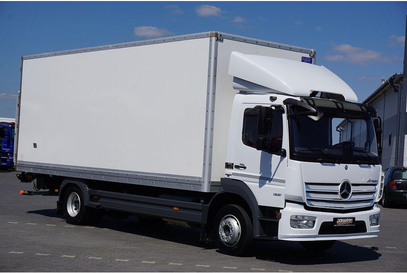 Mercedes-Benz ATEGO / 1221 / ACC / EURO 6 / KONTENER + WINDA / 17 PALET - Box truck: picture 2 Mercedes-Benz ATEGO / 1221 / ACC / EURO 6 / KONTENER + WINDA / 17 PALET - Box truck: picture 2