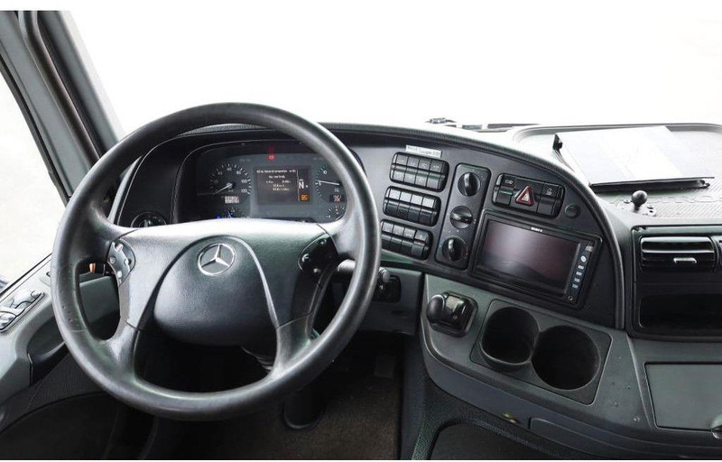 Autotransporter truck Mercedes-Benz Actros 2532 Vehicle transporter + crane Hiab 477EP-5 HiPro 6x2: picture 19