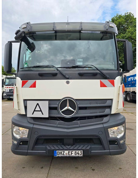 Mercedes-Benz Actros 2533 - Garbage truck - Garbage truck: picture 4 Mercedes-Benz Actros 2533 - Garbage truck - Garbage truck: picture 4