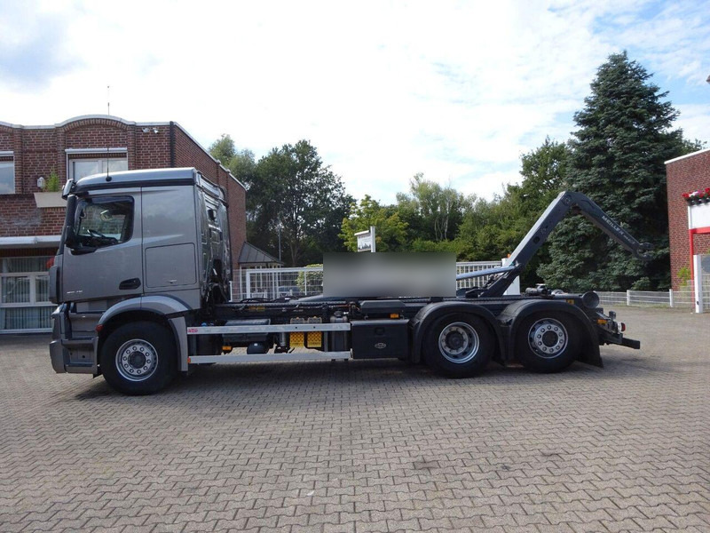 Mercedes-Benz Actros 2545 Hook lift truck 6x2 - Hook lift truck, Crane truck: picture 4 Mercedes-Benz Actros 2545 Hook lift truck 6x2 - Hook lift truck, Crane truck: picture 4