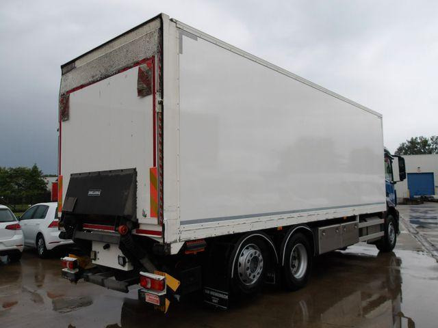 Mercedes-Benz Antos 2832 Koffer + tail lift 6x2 - Box truck: picture 4 Mercedes-Benz Antos 2832 Koffer + tail lift 6x2 - Box truck: picture 4