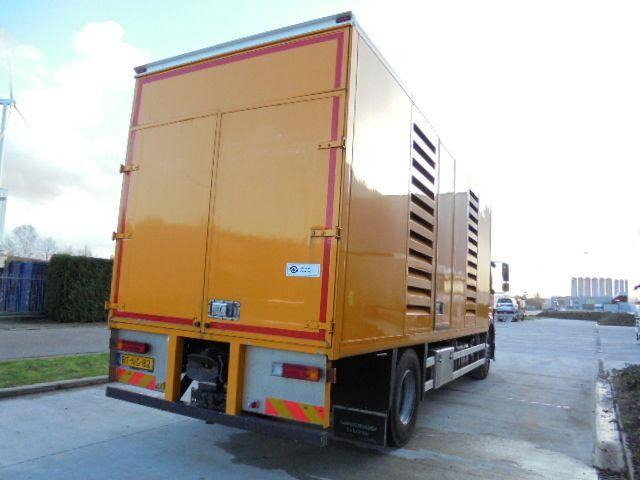 Mercedes-Benz Axor 1829 - Vacuum truck - Vacuum truck: picture 4 Mercedes-Benz Axor 1829 - Vacuum truck - Vacuum truck: picture 4