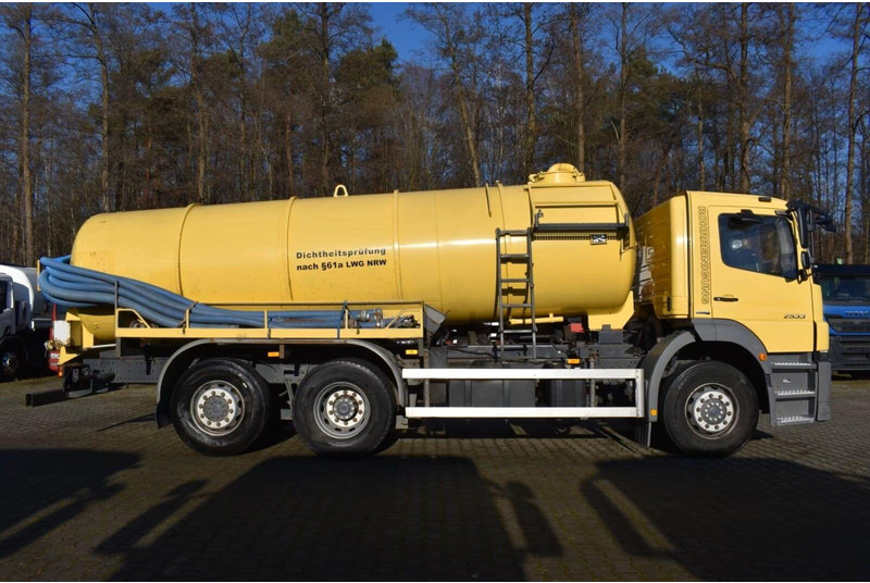 Mercedes-Benz Axor 2533 - Vacuum truck - Vacuum truck: picture 3 Mercedes-Benz Axor 2533 - Vacuum truck - Vacuum truck: picture 3