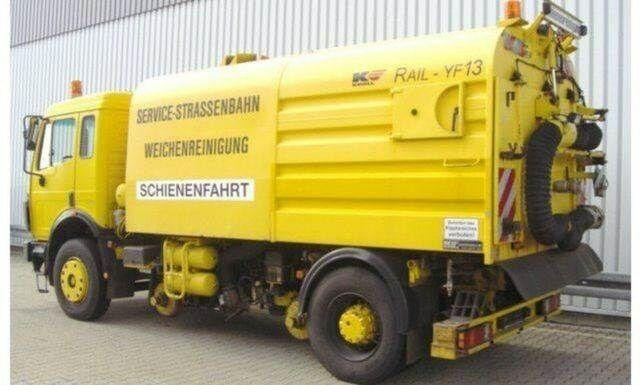 Mercedes-Benz SK 1820 4x2 Schienenreinigungs Kehrmaschine RAIL - Road sweeper: picture 3 Mercedes-Benz SK 1820 4x2 Schienenreinigungs Kehrmaschine RAIL - Road sweeper: picture 3