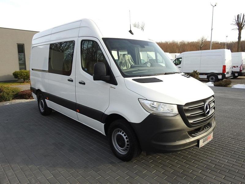 Mercedes-Benz SPRINTER 314 FURGON BRYGADÓWKA 6 MIEJSC TEMPOMAT KLIMATYZACJA - Minibus, Passenger van: picture 4 Mercedes-Benz SPRINTER 314 FURGON BRYGADÓWKA 6 MIEJSC TEMPOMAT KLIMATYZACJA - Minibus, Passenger van: picture 4
