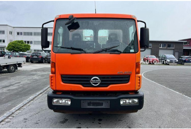 Nissan Atleon 80.19 - Hook lift truck+tipper - Hook lift truck: picture 3 Nissan Atleon 80.19 - Hook lift truck+tipper - Hook lift truck: picture 3