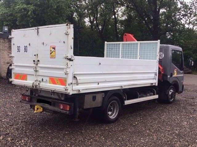 Nissan NT400 - Tipper+crane - Tipper, Crane truck: picture 3 Nissan NT400 - Tipper+crane - Tipper, Crane truck: picture 3