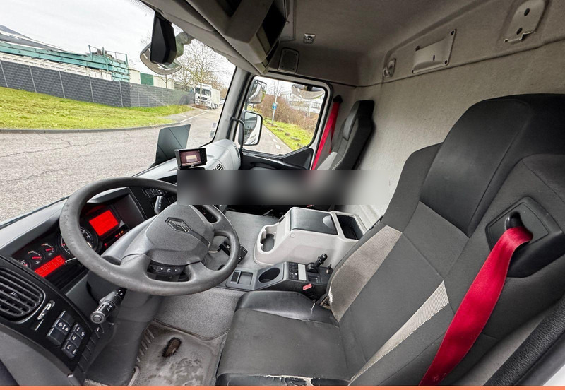 Refrigerator truck Renault D 19.280: picture 19