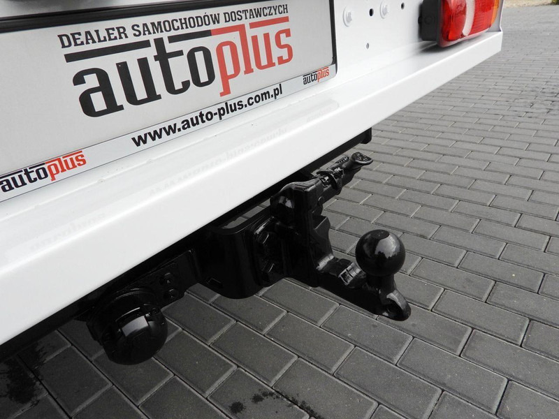 Open body delivery van Renault MASTER SKRZYNIA TEMPOMAT NAWIGACJA BLIŹNIACZE KOŁA KLIMATYZACJA: picture 19 Open body delivery van Renault MASTER SKRZYNIA TEMPOMAT NAWIGACJA BLIŹNIACZE KOŁA KLIMATYZACJA: picture 19