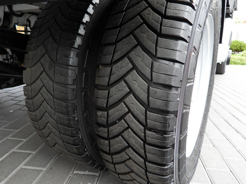 Open body delivery van Renault MASTER SKRZYNIA TEMPOMAT NAWIGACJA BLIŹNIACZE KOŁA KLIMATYZACJA: picture 20 Open body delivery van Renault MASTER SKRZYNIA TEMPOMAT NAWIGACJA BLIŹNIACZE KOŁA KLIMATYZACJA: picture 20