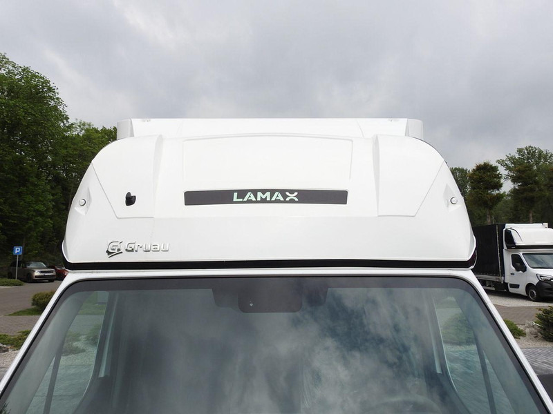 Curtain side van Renault Master: picture 15