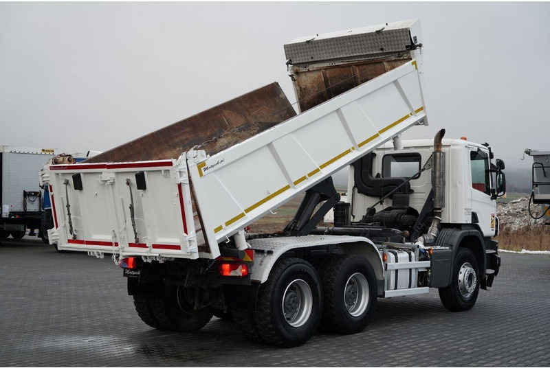 Scania P 410 / 6x4 / WYWROTKA DWU-STRONNA / HYDROBURTA / BOARDMATIC / - Tipper: picture 5 Scania P 410 / 6x4 / WYWROTKA DWU-STRONNA / HYDROBURTA / BOARDMATIC / - Tipper: picture 5