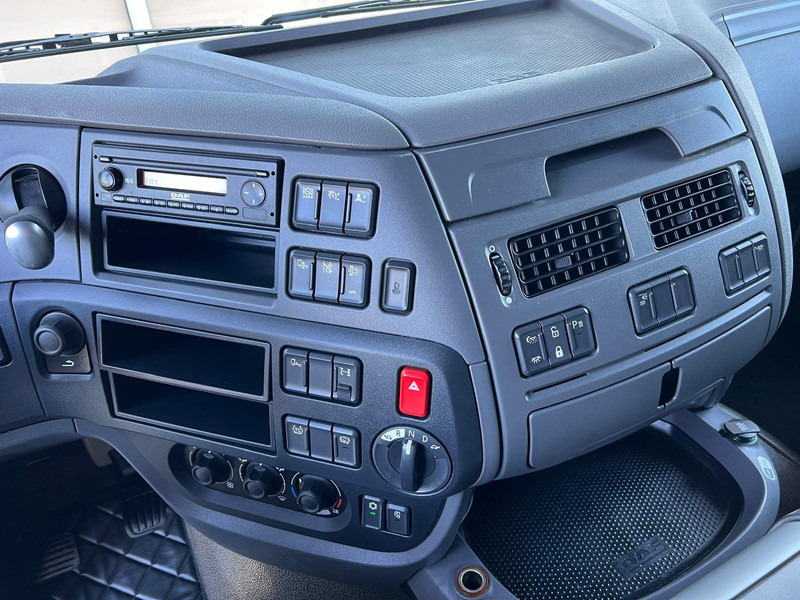 Tractor unit DAF XF 106 460 EURO 6 SSC LOW DECK: picture 15 Tractor unit DAF XF 106 460 EURO 6 SSC LOW DECK: picture 15