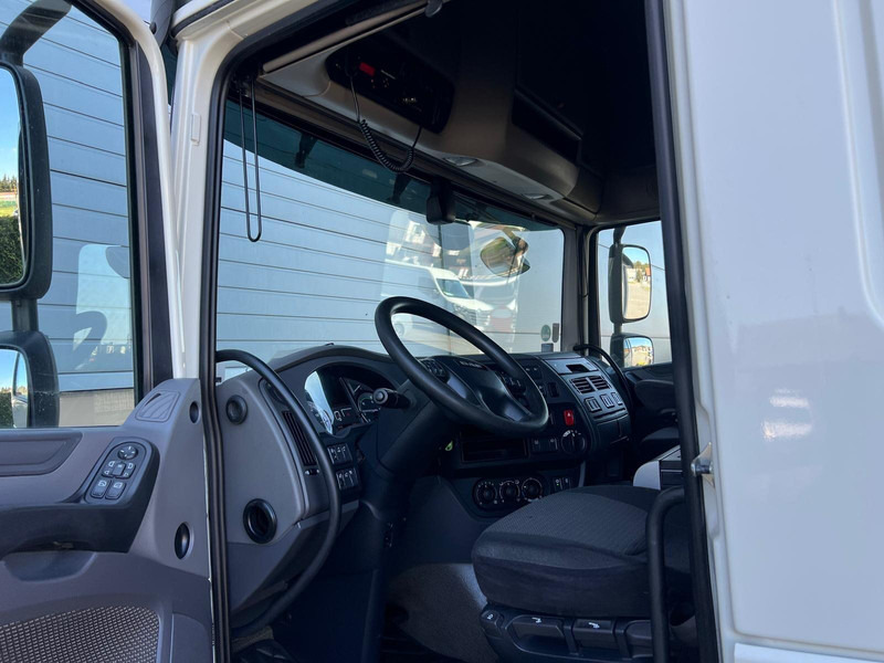 Tractor unit DAF XF 106 460 EURO 6 SSC LOW DECK: picture 9 Tractor unit DAF XF 106 460 EURO 6 SSC LOW DECK: picture 9