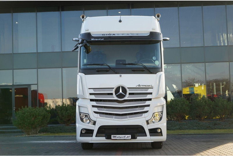 Mercedes-Benz ACTROS L 1851 / GIGA SPACE / RETARDER / 2022 R - Tractor unit: picture 3 Mercedes-Benz ACTROS L 1851 / GIGA SPACE / RETARDER / 2022 R - Tractor unit: picture 3