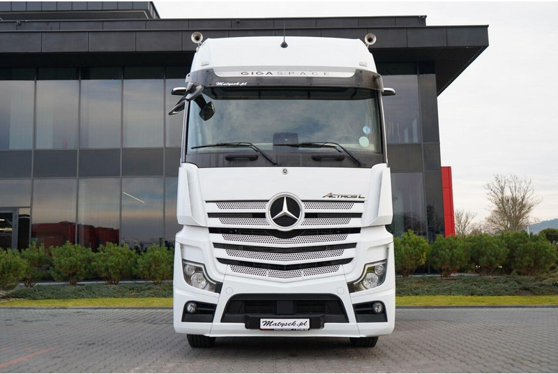 Mercedes-Benz ACTROS L 1851 / GIGA SPACE / RETARDER / 2022 R - Tractor unit: picture 3 Mercedes-Benz ACTROS L 1851 / GIGA SPACE / RETARDER / 2022 R - Tractor unit: picture 3