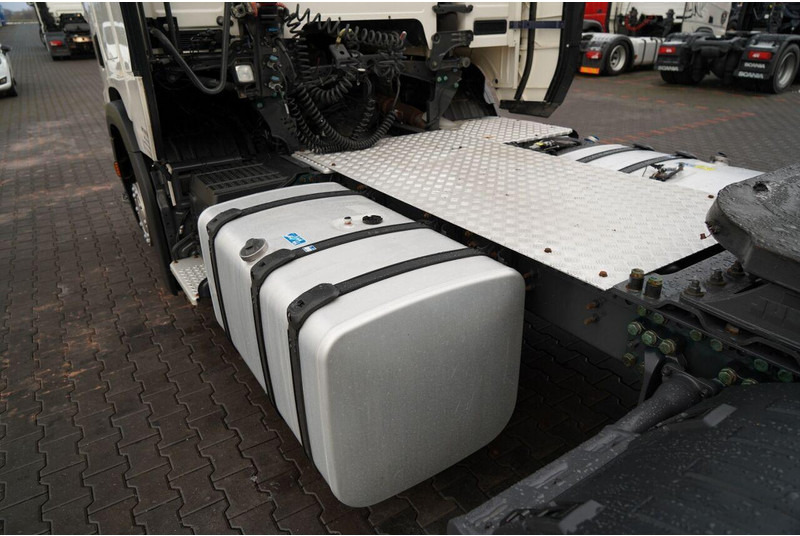 Scania R 450 / RETARDER / NISKA KABINA / leasing Scania R 450 / RETARDER / NISKA KABINA /: picture 13 Scania R 450 / RETARDER / NISKA KABINA / leasing Scania R 450 / RETARDER / NISKA KABINA /: picture 13