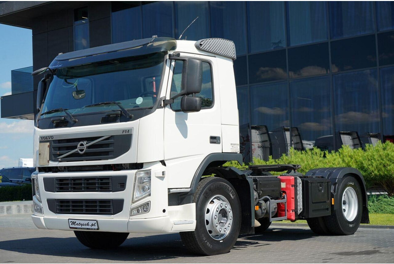 Volvo FM 380 / PEŁNY ADR / NISKA KABINA / DZIENNA KABINA / SPROWADZONY - Tractor unit: picture 4 Volvo FM 380 / PEŁNY ADR / NISKA KABINA / DZIENNA KABINA / SPROWADZONY - Tractor unit: picture 4
