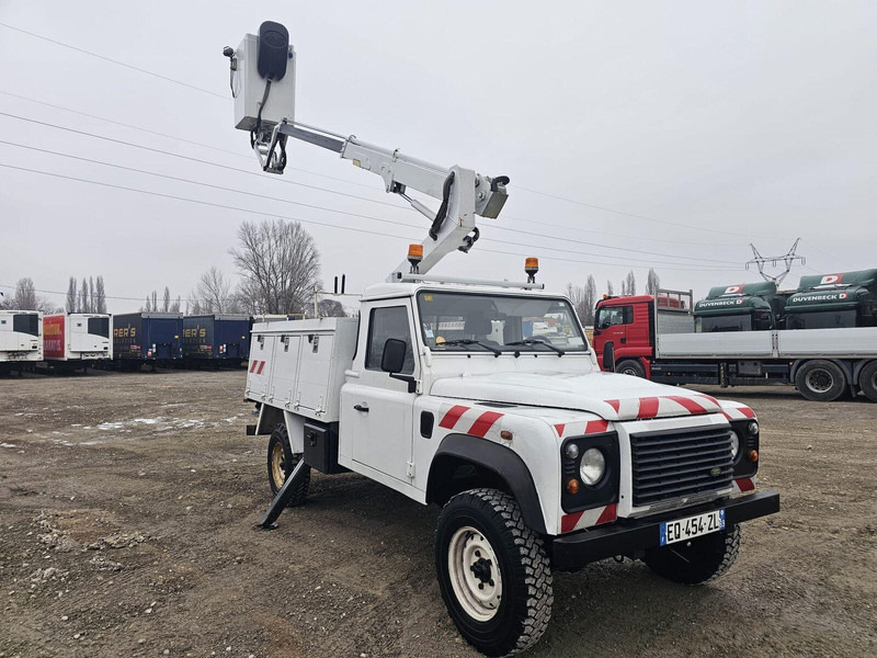 Land Rover Defender 120 4x4 - MOVEX Lifting Basket 10,5m - Truck, Crane truck: picture 1 Land Rover Defender 120 4x4 - MOVEX Lifting Basket 10,5m - Truck, Crane truck: picture 1