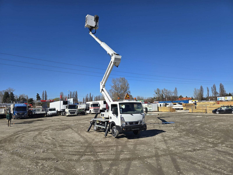 Nissan Cabstar NT 400 Oil & Steel Snake 2010H - 20m - 2 pieces - Truck, Crane truck: picture 1 Nissan Cabstar NT 400 Oil & Steel Snake 2010H - 20m - 2 pieces - Truck, Crane truck: picture 1