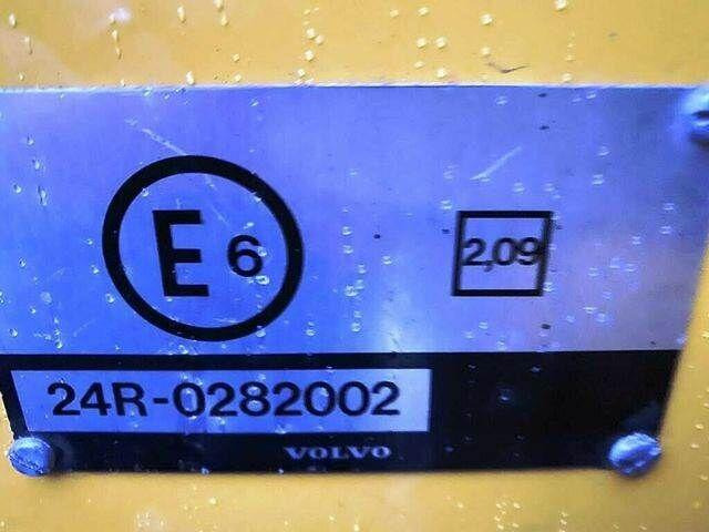 Volvo F 6 RAIL ROAD Platform Schienen TWO WAY - Truck, Crane truck: picture 2 Volvo F 6 RAIL ROAD Platform Schienen TWO WAY - Truck, Crane truck: picture 2