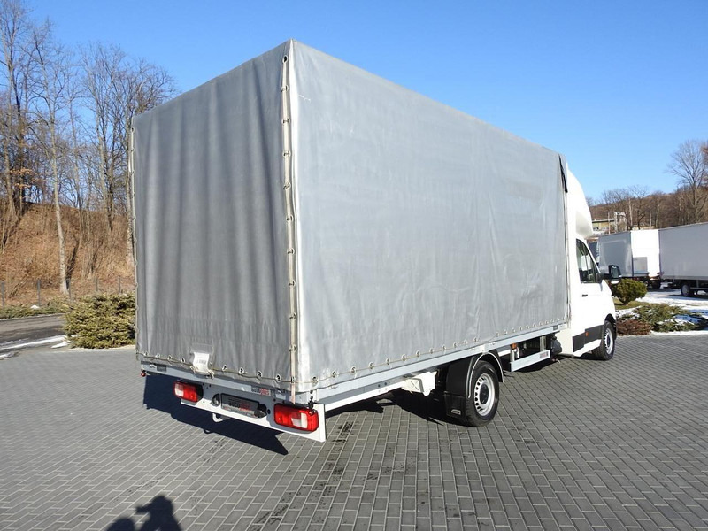 Volkswagen CRAFTER PLANDEKA 10 PALET WEBASTO TEMPOMAT KLIMATYZACJA LEDY PNE - Curtain side van: picture 3 Volkswagen CRAFTER PLANDEKA 10 PALET WEBASTO TEMPOMAT KLIMATYZACJA LEDY PNE - Curtain side van: picture 3