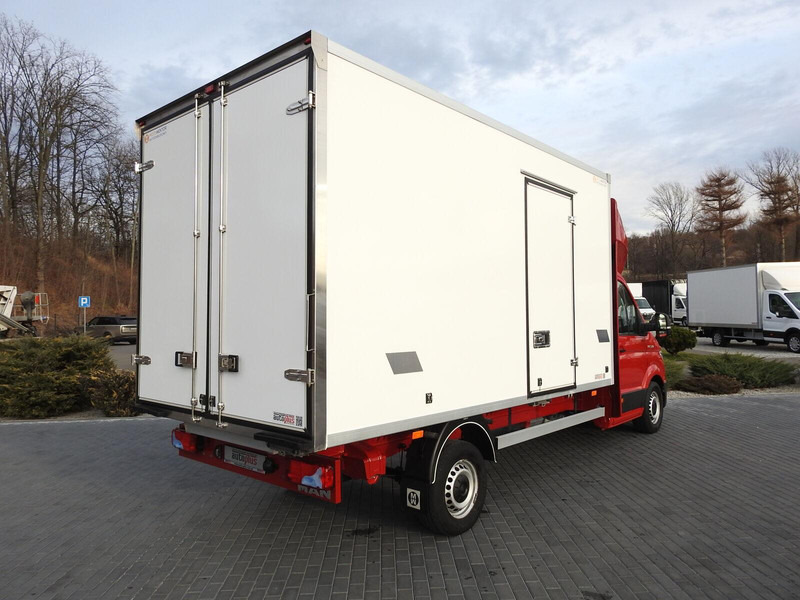 Volkswagen Crafter REFRIGERATOR -5*C 8 PALETS - Refrigerated delivery van: picture 3 Volkswagen Crafter REFRIGERATOR -5*C 8 PALETS - Refrigerated delivery van: picture 3