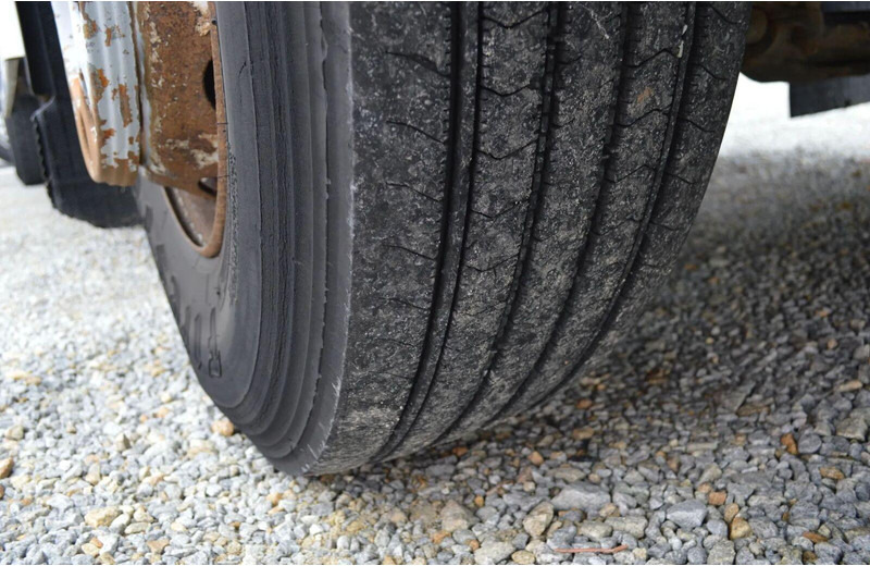 Volvo FE 18.320 FLATBED CRANE - Dropside/ Flatbed truck, Crane truck: picture 4 Volvo FE 18.320 FLATBED CRANE - Dropside/ Flatbed truck, Crane truck: picture 4