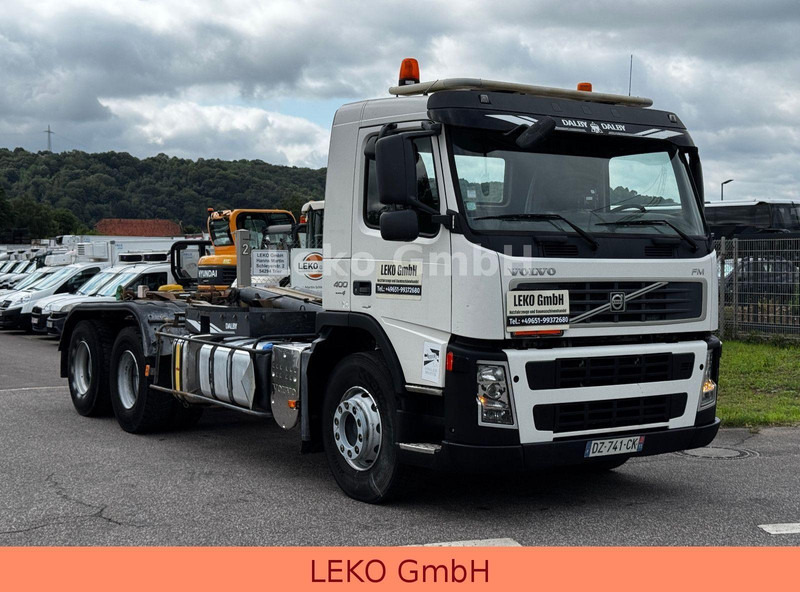Volvo FM 400 - Hook lift truck: picture 1 Volvo FM 400 - Hook lift truck: picture 1