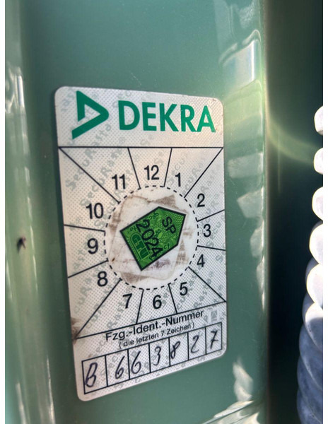 Dropside/ Flatbed truck, Crane truck Volvo FM330 Kran Hiab 113K Pro Euro 5+EEV.2x Ger: picture 11 Dropside/ Flatbed truck, Crane truck Volvo FM330 Kran Hiab 113K Pro Euro 5+EEV.2x Ger: picture 11