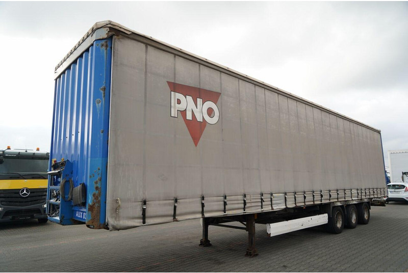 Wielton  - Curtainsider semi-trailer: picture 4 Wielton  - Curtainsider semi-trailer: picture 4