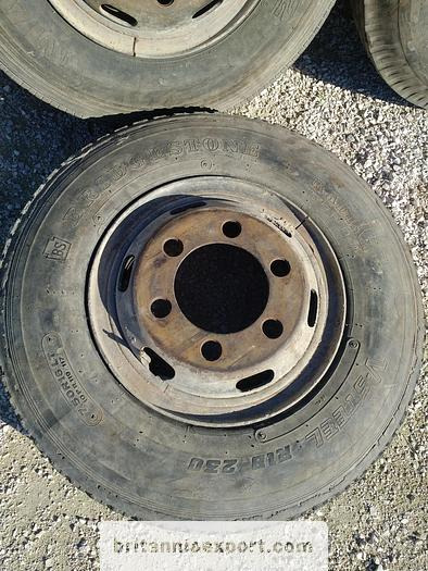 TOYOTA 4 x used 7.50-16 LT tyres on 6 studs rims for Toyota Dyna 300 - Wheel and tire package: picture 5 TOYOTA 4 x used 7.50-16 LT tyres on 6 studs rims for Toyota Dyna 300 - Wheel and tire package: picture 5