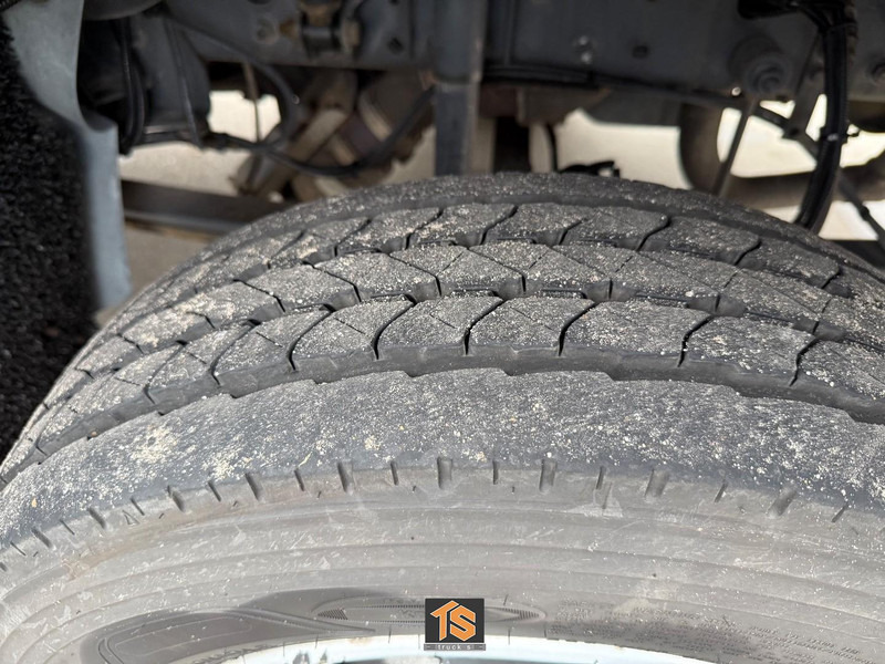 DAF FA LF45G08 MANUAL - EURO 5 - WERKSTATT/WERKPLAATS/SERVICE WAGEN - APK/TUV 07/2026 - NL TRUCK - TOP! - Box truck: picture 4 DAF FA LF45G08 MANUAL - EURO 5 - WERKSTATT/WERKPLAATS/SERVICE WAGEN - APK/TUV 07/2026 - NL TRUCK - TOP! - Box truck: picture 4