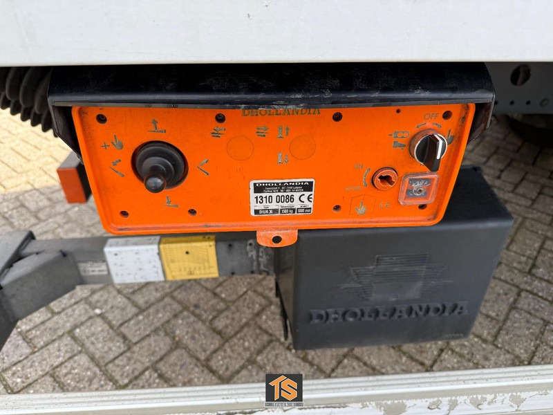 Mercedes-Benz ATEGO 12.180 - EURO 6 - NL TOP - TUV 12/26 - Box truck: picture 4 Mercedes-Benz ATEGO 12.180 - EURO 6 - NL TOP - TUV 12/26 - Box truck: picture 4