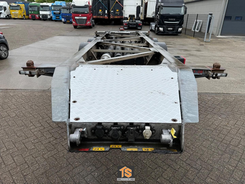 Van Hool 3B2013 20FT - ADR - MERCEDES AXLE - DRUM BRAKE - NL TOP TRAILER - 3x AVAILABLE! - Container transporter/ Swap body semi-trailer: picture 3 Van Hool 3B2013 20FT - ADR - MERCEDES AXLE - DRUM BRAKE - NL TOP TRAILER - 3x AVAILABLE! - Container transporter/ Swap body semi-trailer: picture 3