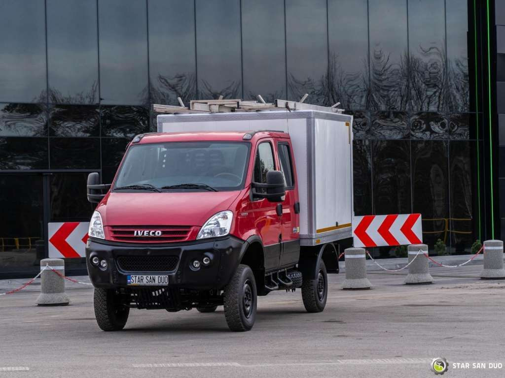 Iveco DAILY 4X4 OFFROAD CAMPER BOX DOKA Iveco DAILY 4X4 OFFROAD CAMPER BOX DOKA - Cab chassis truck: picture 2 Iveco DAILY 4X4 OFFROAD CAMPER BOX DOKA Iveco DAILY 4X4 OFFROAD CAMPER BOX DOKA - Cab chassis truck: picture 2