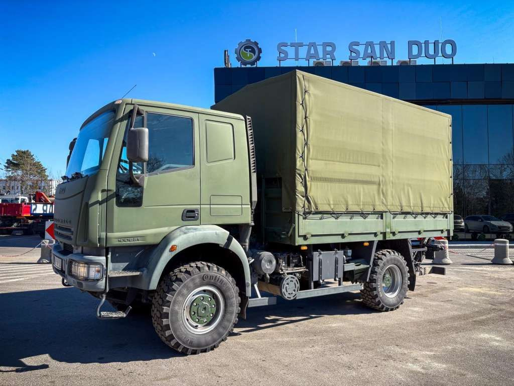 Iveco EUROCARGO 4x4 Offroad Camper Winde - Curtainsider truck: picture 3 Iveco EUROCARGO 4x4 Offroad Camper Winde - Curtainsider truck: picture 3