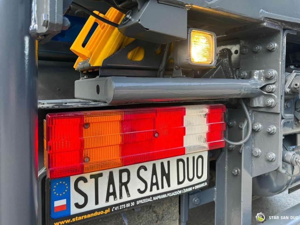 Tipper Mercedes-Benz  AXOR 1833 4x4 Palfinger PK 22002 EH Crane Winch: picture 21