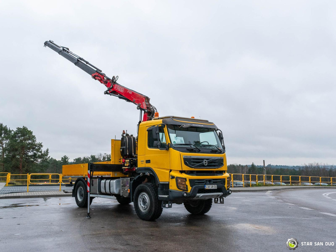 - Crane truck: picture 3 - Crane truck: picture 3