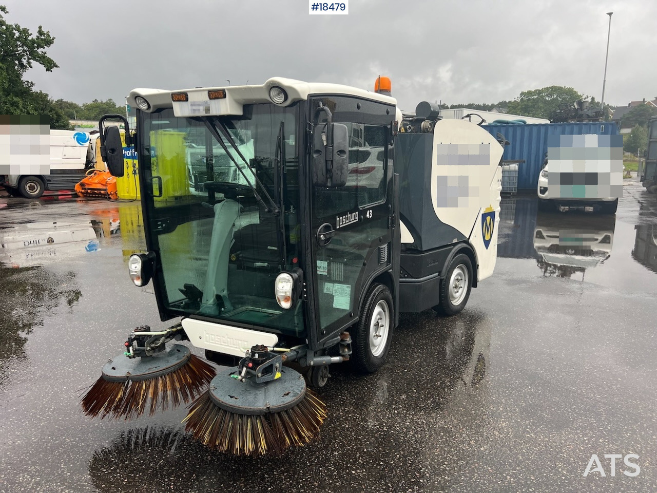 Boschung S2 - Road sweeper: picture 1 Boschung S2 - Road sweeper: picture 1