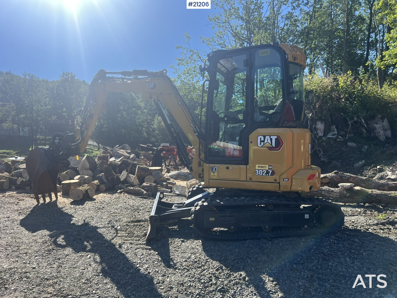 Caterpillar 302.7 CR gravemaskin m/ rototilt, pusseskuff,graveskuffe,klype og grøfteskuffe - Mini excavator: picture 4 Caterpillar 302.7 CR gravemaskin m/ rototilt, pusseskuff,graveskuffe,klype og grøfteskuffe - Mini excavator: picture 4