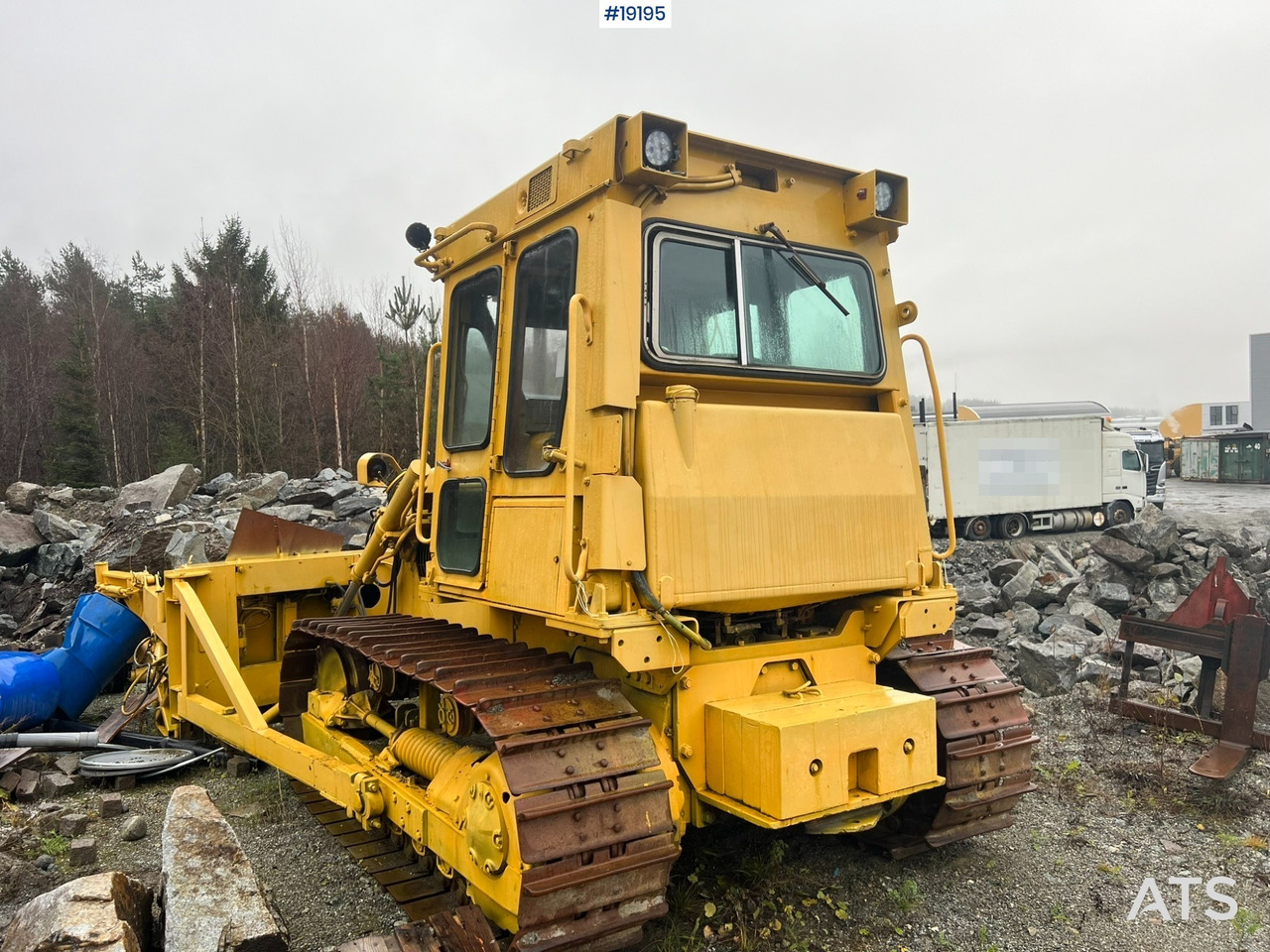 Caterpillar D5B - Bulldozer: picture 1 Caterpillar D5B - Bulldozer: picture 1