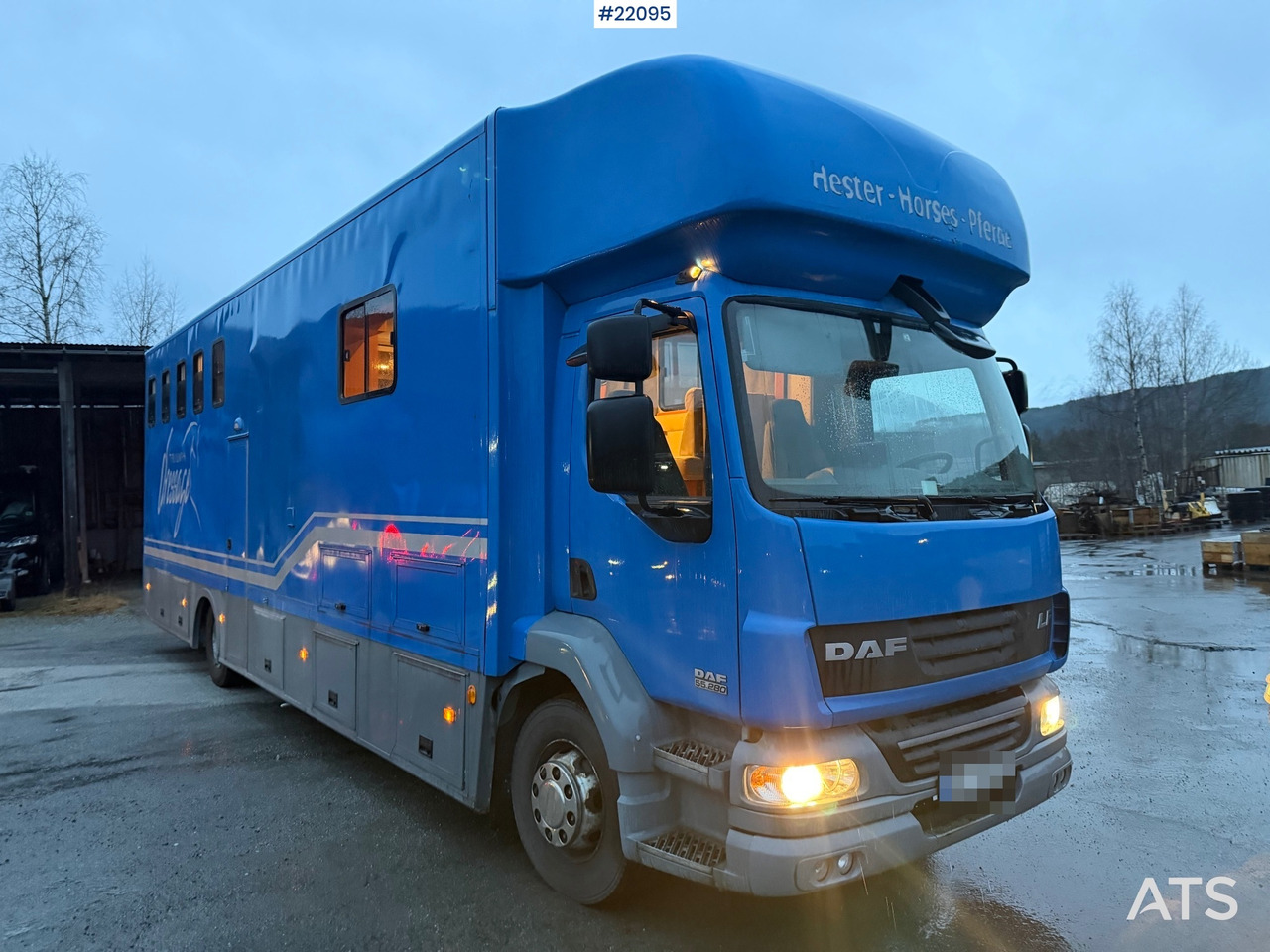 DAF Fa 55 4x2 hestebil m/ plass til 5 hester se video - Horse truck: picture 2 DAF Fa 55 4x2 hestebil m/ plass til 5 hester se video - Horse truck: picture 2