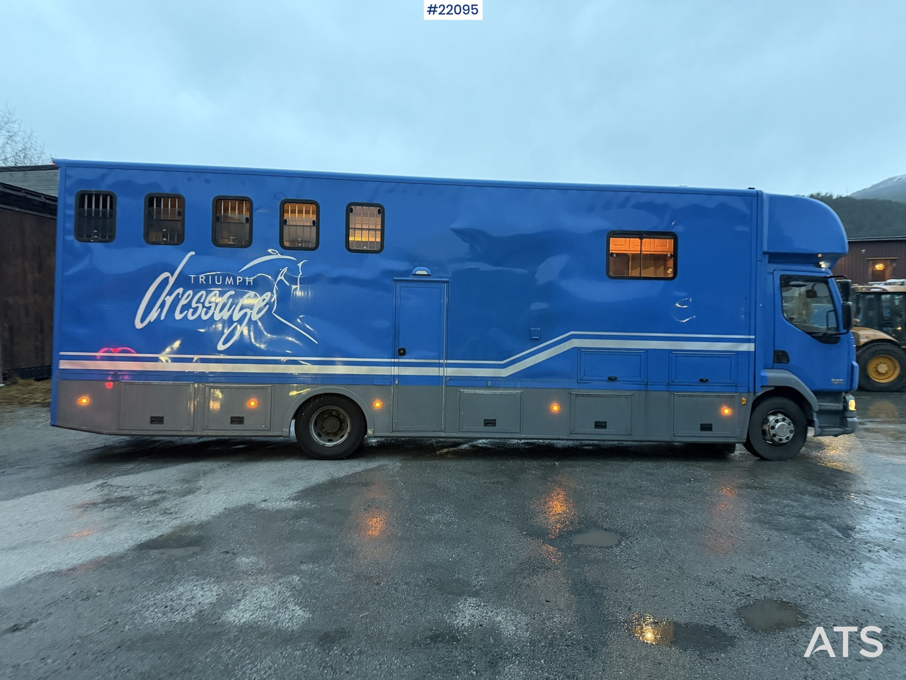 DAF Fa 55 4x2 hestebil m/ plass til 5 hester se video - Horse truck: picture 4 DAF Fa 55 4x2 hestebil m/ plass til 5 hester se video - Horse truck: picture 4