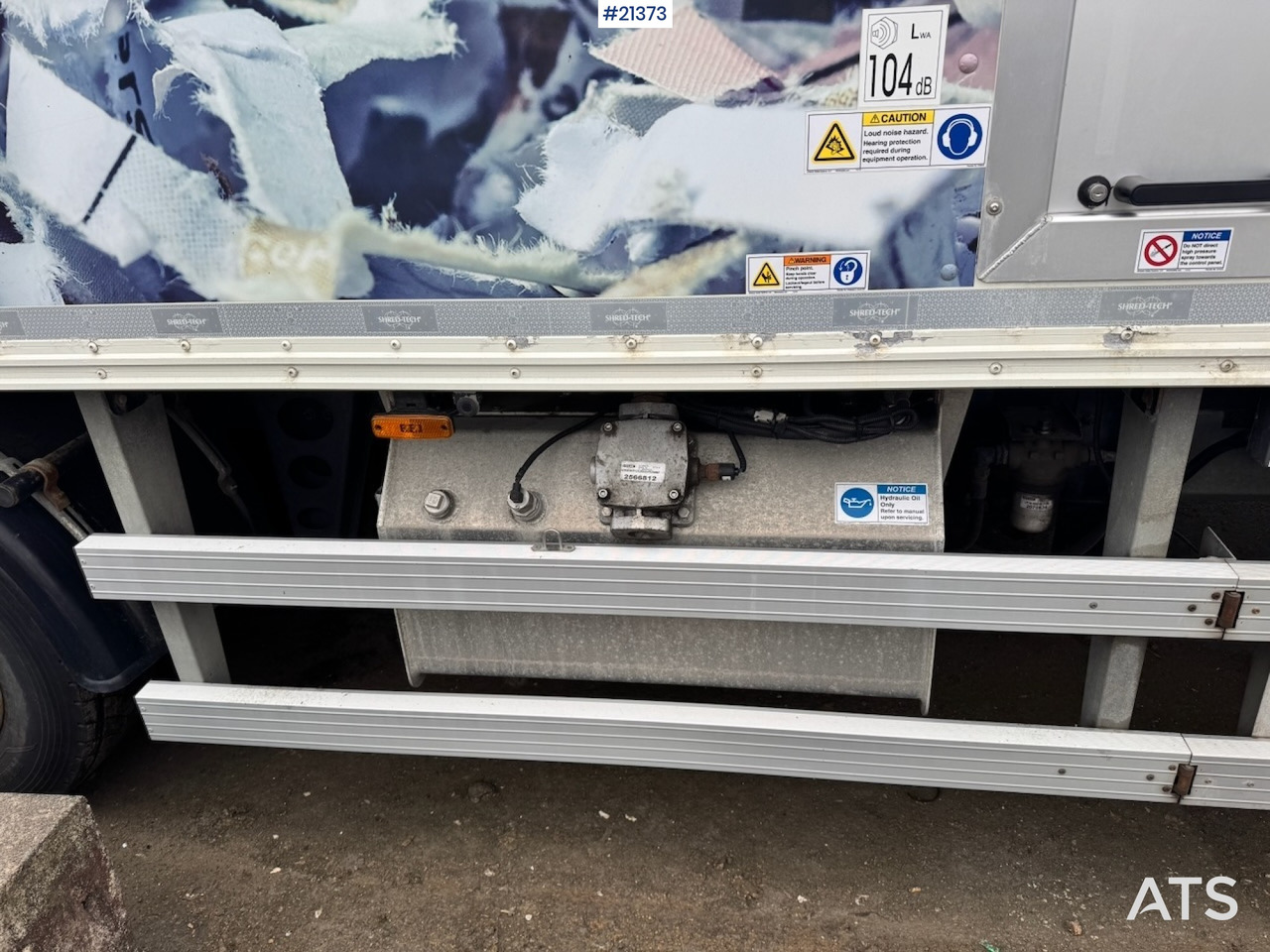 Industrial waste shredder, Truck DAF LF 260: picture 31